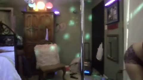 carleydenza83 online show from 12, 4, 2026