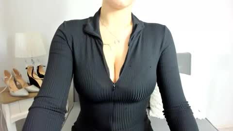 Carli online show from 2, 10, 2025