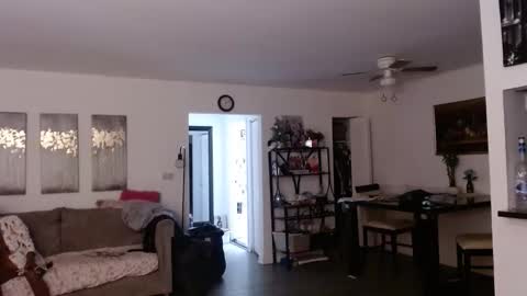 Carlie online show from 15, 12, 2025