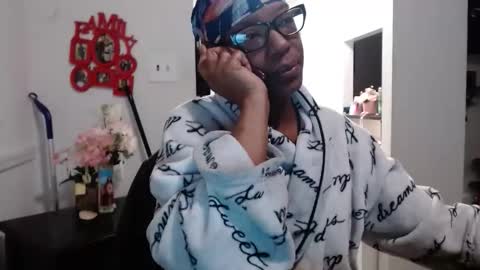 Snapshot of carliecreams chatting on 14, 2, 2026 Carlie online show from 14, 2, 2026