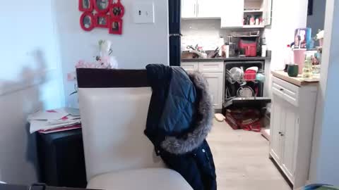 Snapshot of carliecreams chatting on 9, 3, 2026 Carlie online show from 9, 3, 2026