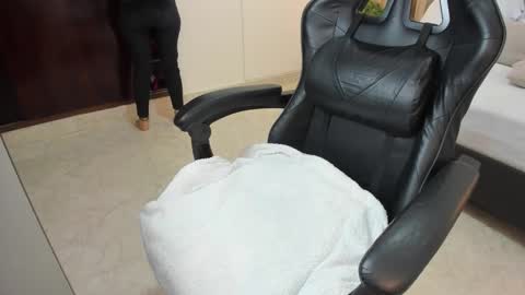 Snapshot of carlina_15 chatting on 20, 11, 2025 C A R L I N A online show from 20, 11, 2025