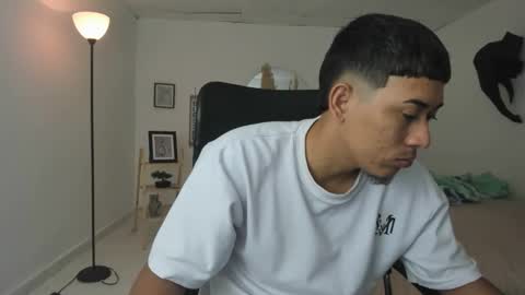 Snapshot of carlitosex09 chatting on 3, 3, 2026 master online show from 3, 3, 2026