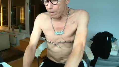 Snapshot of carlo_de_la_croce chatting on 3, 10, 2025 Carlo de la Croce online show from 3, 10, 2025