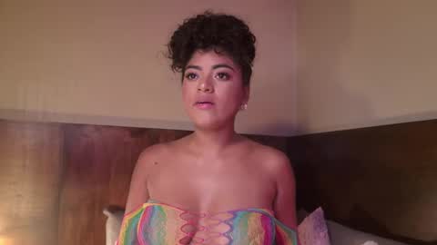 Carly Monroe  online show from 30, 9, 2025