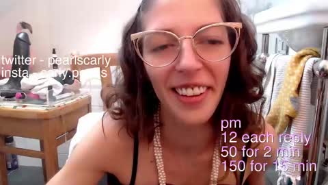 Carly Pearls online show from 22, 12, 2024