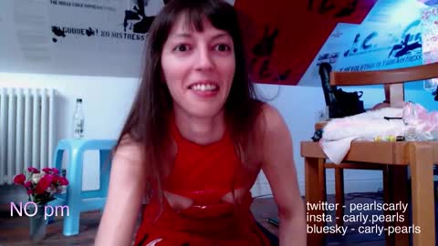 Snapshot of carlypearls chatting on 10, 11, 2025 Carly Pearls online show from 10, 11, 2025
