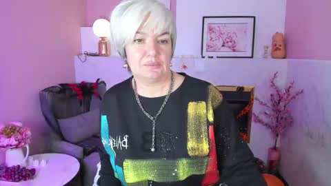 Snapshot of carmensoft chatting on 2, 11, 2025 Carmen online show from 2, 11, 2025