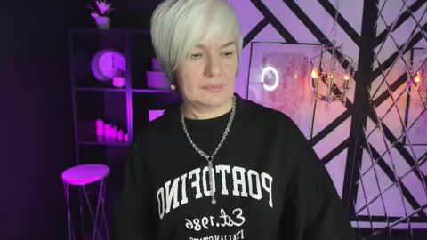 Snapshot of carmensoft chatting on 10, 11, 2025 Carmen online show from 10, 11, 2025