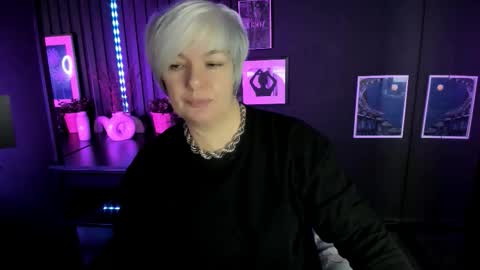 Snapshot of carmensoft chatting on 18, 11, 2025 Carmen online show from 18, 11, 2025