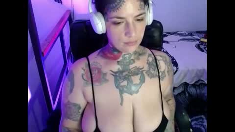 Snapshot of carmillaross chatting on 8, 2, 2025 CARMILLA ROSS online show from 8, 2, 2025
