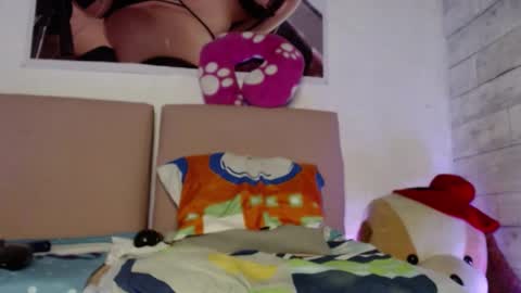 Snapshot of caro_milf_ chatting on 29, 1, 2025 Caro milf online show from 29, 1, 2025