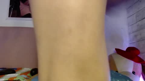 Snapshot of caro_milf_ chatting on 7, 2, 2025 Caro milf online show from 7, 2, 2025