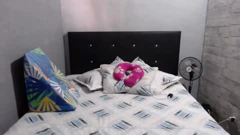 Snapshot of caro_milf_ chatting on 25, 10, 2025 Caro milf online show from 25, 10, 2025