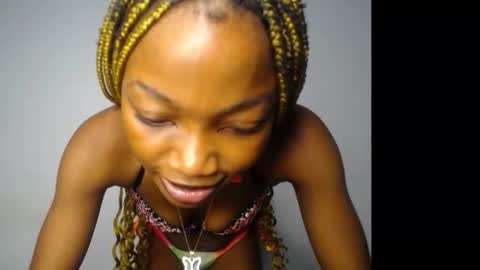 Snapshot of carobaby8 chatting on 15, 11, 2025 caroline online show from 15, 11, 2025