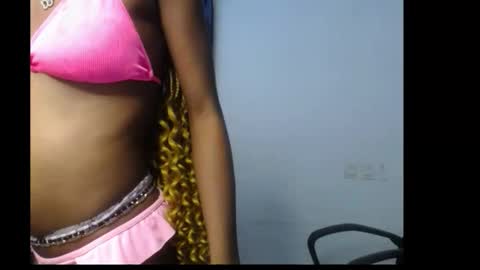 Snapshot of carobaby8 chatting on 18, 11, 2025 caroline online show from 18, 11, 2025