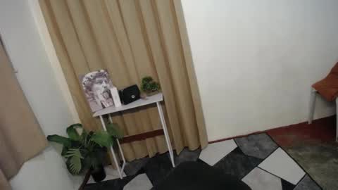 Snapshot of carol_linaxxx chatting on 6, 1, 2025 Carolina online show from 6, 1, 2025