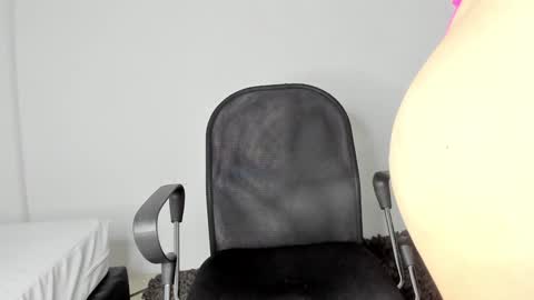 carolay759687 online show from 3, 1, 2025