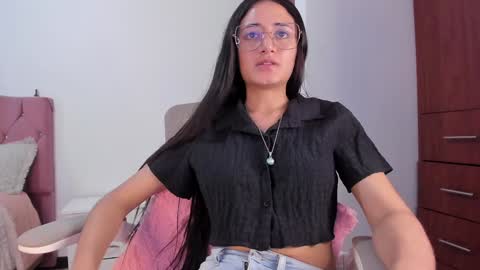 Caroline online show from 5, 12, 2024