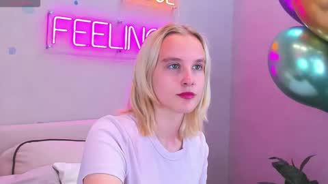 Snapshot of carolin_miller chatting on 17, 9, 2025 Carol online show from 17, 9, 2025