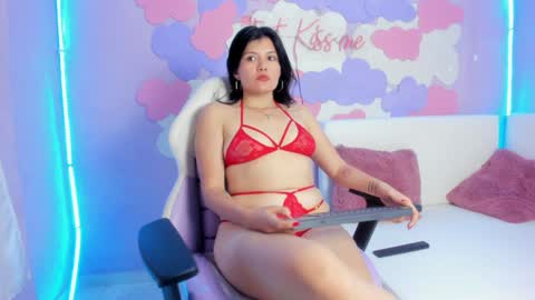 Carolina  online show from 15, 1, 2025