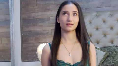 Snapshot of carolinahart chatting on 26, 10, 2025 carolinahart online show from 26, 10, 2025