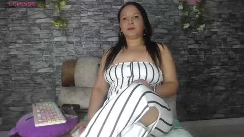 Camelia online show from 9, 9, 2025