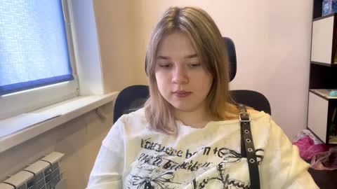 carolindueno online show from 10, 4, 2026