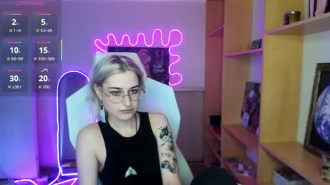 Caroline online show from 13, 10, 2025
