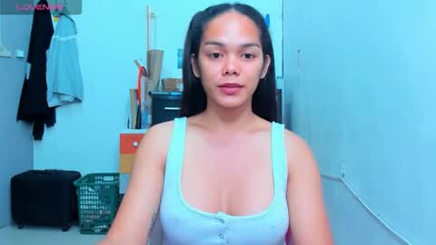 Snapshot of caroline_east chatting on 28, 2, 2026 caroline_east online show from 28, 2, 2026