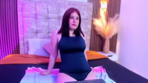 Caroline online show from 23, 9, 2025