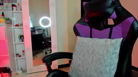 Snapshot of carolineegarcia chatting on 10, 2, 2026 CarolineeGarcia online show from 10, 2, 2026