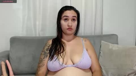 Snapshot of carolinefantasy_ chatting on 18, 11, 2025 Caroline online show from 18, 11, 2025