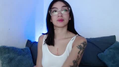 Caroline online show from 17, 9, 2025