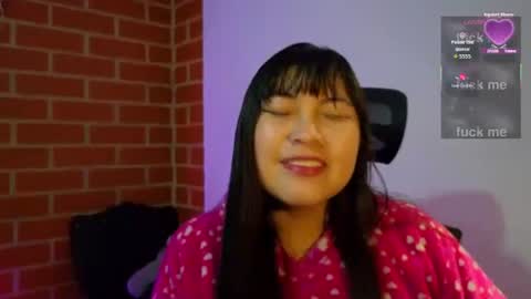 Snapshot of caroll_luna chatting on 18, 10, 2025 kitty online show from 18, 10, 2025