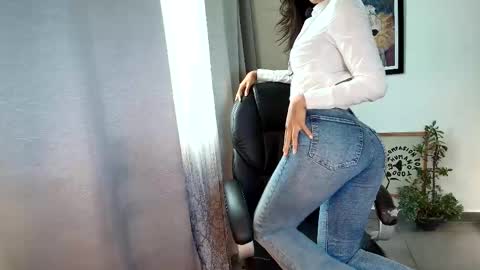 Caro online show from 17, 10, 2025