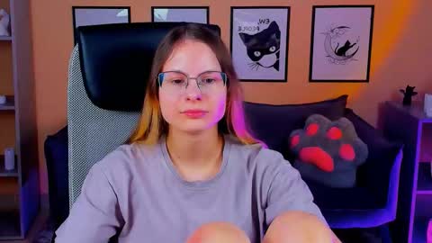 carrie_roses online show from 10, 10, 2025