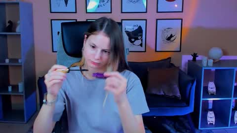 carrie_roses online show from 13, 10, 2025