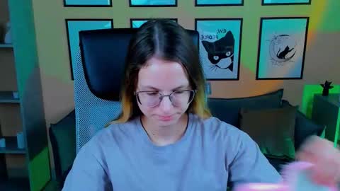 carrie_roses online show from 14, 10, 2025