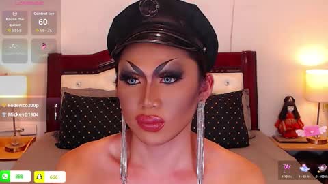 MISS CASSANDRA online show from 25, 9, 2025