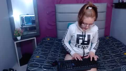 casandraroberthrs707 online show from 25, 3, 2026