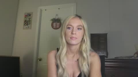 Snapshot of caseygirl6879 chatting on 19, 1, 2026 Casey Lakes online show from 19, 1, 2026