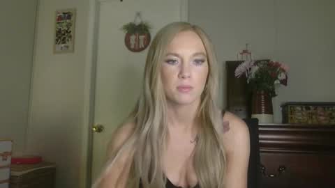 Snapshot of caseygirl6879 chatting on 18, 2, 2026 Casey Lakes online show from 18, 2, 2026