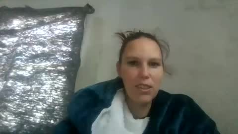 Cash Couple online show from 8, 12, 2024