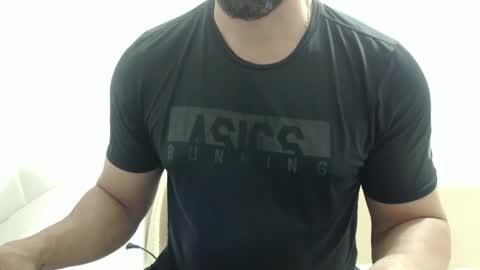 Snapshot of cashmastermuscle77 chatting on 14, 10, 2025 cashmastermuscle77 online show from 14, 10, 2025