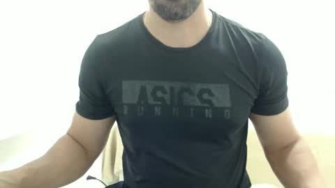 Snapshot of cashmastermuscle77 chatting on 28, 10, 2025 cashmastermuscle77 online show from 28, 10, 2025