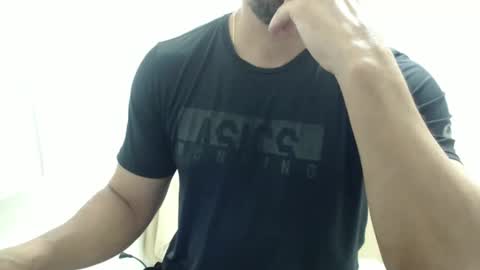 Snapshot of cashmastermuscle77 chatting on 14, 11, 2025 cashmastermuscle77 online show from 14, 11, 2025