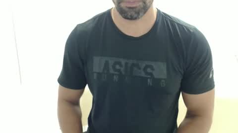 cashmastermuscle77 online show from 10, 2, 2026