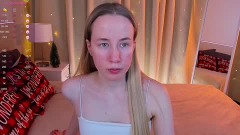 Snapshot of cassie_kelman chatting on 5, 1, 2025 Cassie online show from 5, 1, 2025