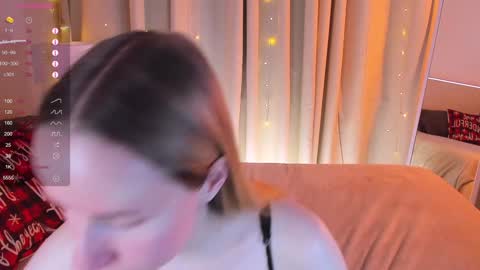 Snapshot of cassie_kelman chatting on 12, 1, 2025 Cassie online show from 12, 1, 2025